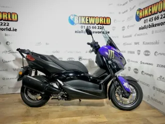 pre-owned-yamaha-xmax-300