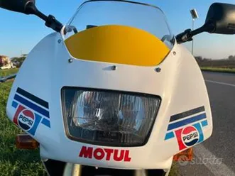 suzuki-rgv-250-vj22