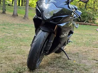 suzuki-gsxr-1000-k5-999-cm3-2005-god