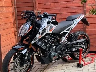 ktm duke 390