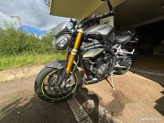 speed-triple-1200-rs-carbone