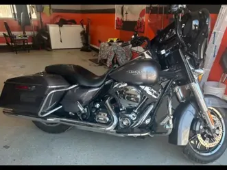 harley-davidson-flhxs