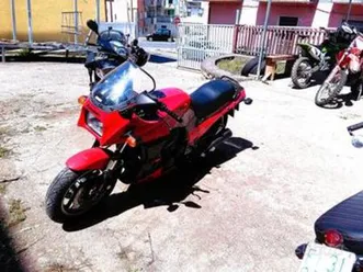 kawasaki-gpz-900-1984