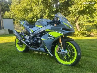 aprilia-rsv4-aprc-factory