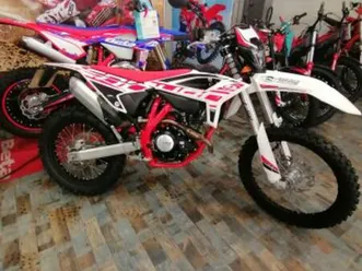 beta-rr-125-lc-2022-125-cm3-moto-trail-1-917-km-33210-toulenne
