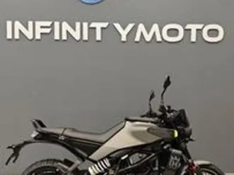 husqvarna svartpilen 125 2024 in promo