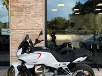 moto guzzi v100 mandello - 2022