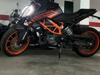 ktm-duke-125-2023