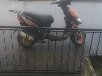 vend-scooter-50-cc-huricane
