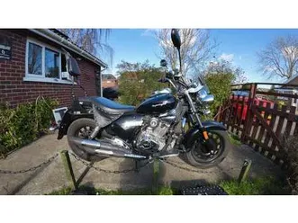 keeway-super-light-125-cc-2021-with-loads-of-extras