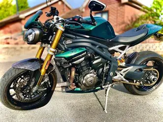 triumph-speed-triple-1200-rs-naked-petrol-manual-177-bhp-1160-cc