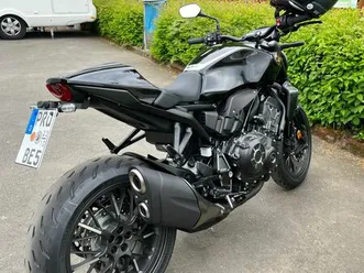 honda-cb-1000-r-black-edition-incl-zubehor