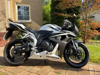 honda-cbr-600-rr-pc40