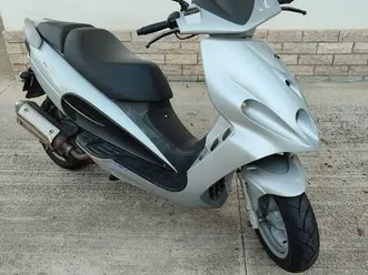 vendo-malaguti-f12-phantom-max-250-usata-a-benevento-codice-9649341-moto-it