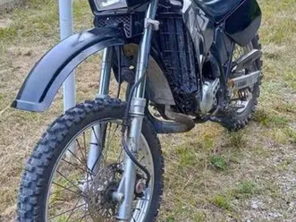 dt-125r-2002r-zarejestrowana-nowy-cylinder-zdunska-wola