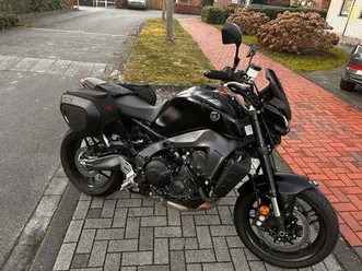 yamaha-mt-09-deep-black-garantie-und-finanzierung