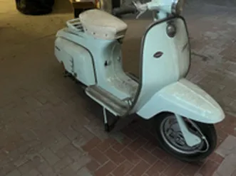 lambretta 50 deluxe
