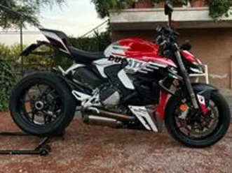 ducati-streetfighter-v2-arrow