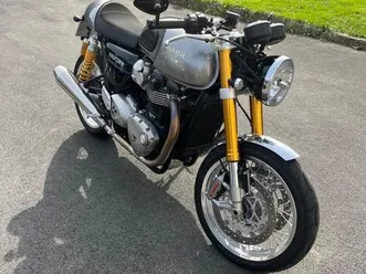 triumph-thruxton-r-inkl-vielem-zubehor