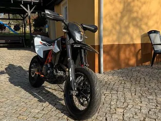 ktm-smcr-690