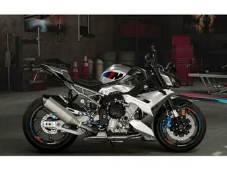 bmw m 1000 r 2025 competition