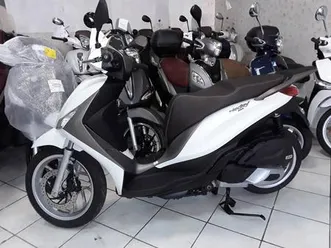 vendo-piaggio-medley-150-abs-2021-25-nuova-a-pontedera-codice-9656526-moto-it