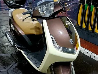 peugeot-roller-viva-city-4tackt-np-2500euro