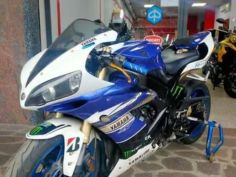 vendo-yamaha-yzf-r1-2004-05-usata-a-roma-codice-9656172-moto-it
