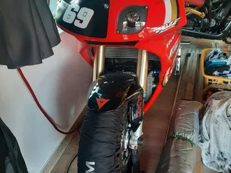 honda rc 46 traumbike ( v 4 motor) classic racer