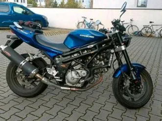 hyosung-gt-650i-mit-hu-neu-einspritzer-ez'11-offen-oder-a2