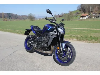 yamaha mt-09, naked, modèle démo, chf 13'590.-, possibilité de louer une moto