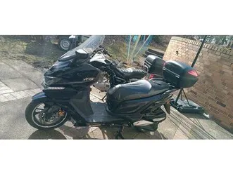 daelim-xq1-125-suzuki-gn125