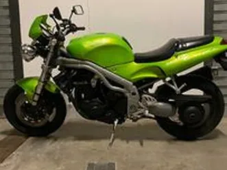 triumph-speed-triple-955i-1999