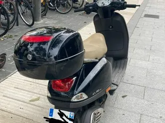 vespa-50-lx-4t-noir