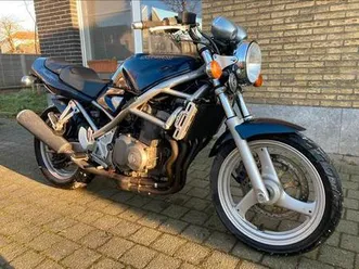 gsf400-bandit-start-en-draait-zie-omschrijving