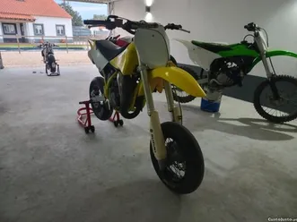 suzuki-rm-85-supermoto-pit-bike