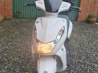 scooter-peugeot-kisbee-annee-2017-classe-a