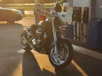 suzuki-m109r-intruder-1800r