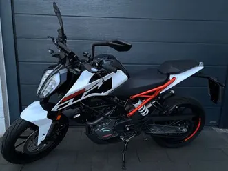 ktm-duke-125-wenig-km-gepflegt-unfallfrei-zubehor