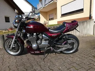 kawasaki-zephyr-zr-1100-umbau-1-hand