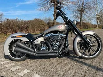 harley-davidson-breakout-kodlin-fxbrs-1-hand