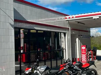 aprilia-tuono-v4-factory