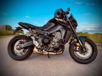 yamaha-mt-09-techblack-update-tuv-bis-03-27