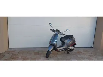 vespa-sprint-primavera-50-4t-rok-2022-4900-km