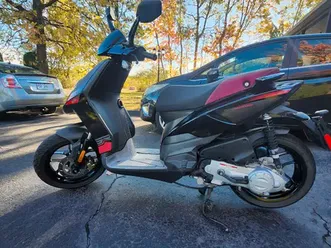 scooter-aprilia-sr50