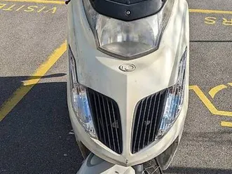 scooter-kymco-dink-125-4t-euro-3