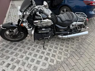 triumph-rocket3-roadster-abs