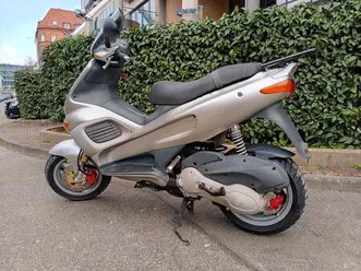 gilera runner 180 fxr disc 2 t dd sm06 silber 20 ps