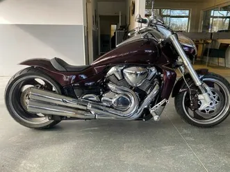 suzuki-vzr-1800-intruder