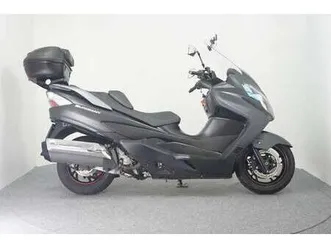 suzuki-burgman-400-grijs